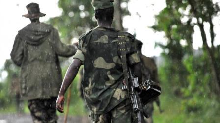Au moins deux officiers de l'armée congolaise ont été tués dans de violents affrontements avec des présumés rebelles ougandais