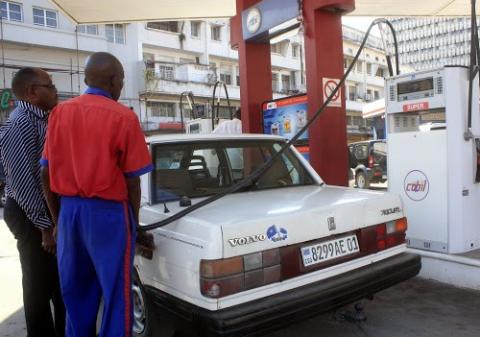 Tensions autour du prix de l'essence sur fond de crise